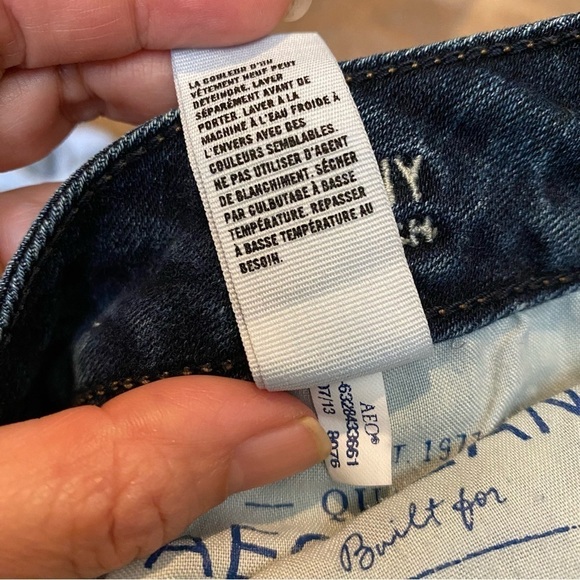 AMERICAN EAGLE Women Blue Skinny Stretch Jeans Size 2 Short - Picture 9 of 9